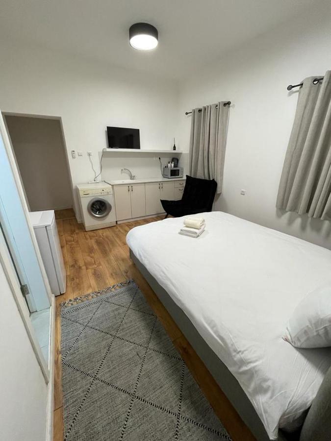 The Lion Hotel 海法 外观 照片